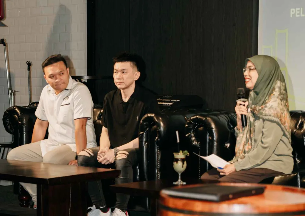 Puteri Hikmawati, S.H., M.H. dalam acara Forum Group Discussion APVI Jatim